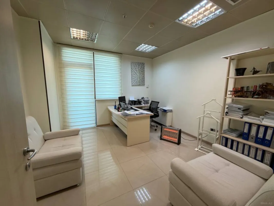 Kirayə verilir 5 otaqlı ofis 200 m²