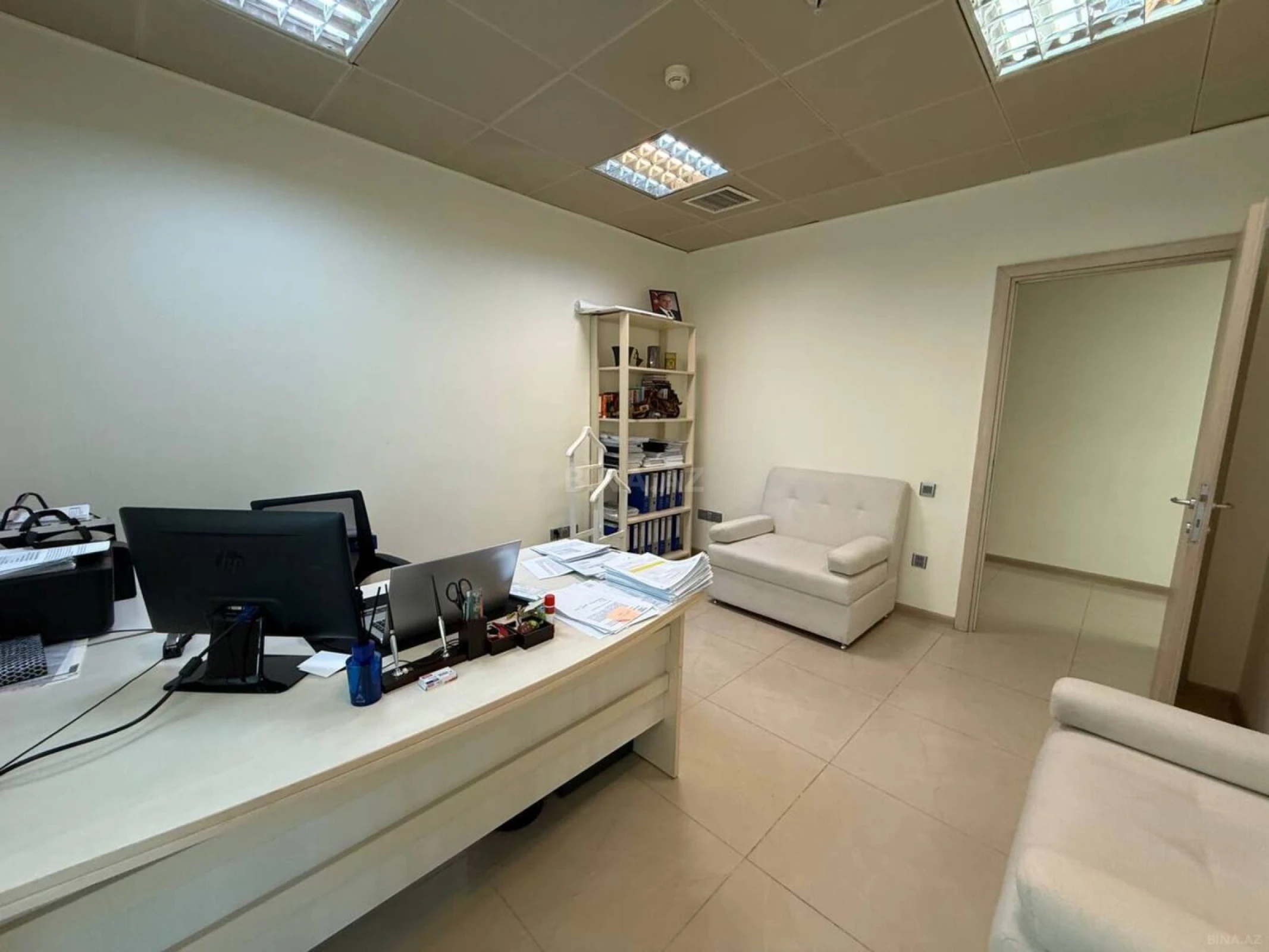 Kirayə verilir 5 otaqlı ofis 200 m²