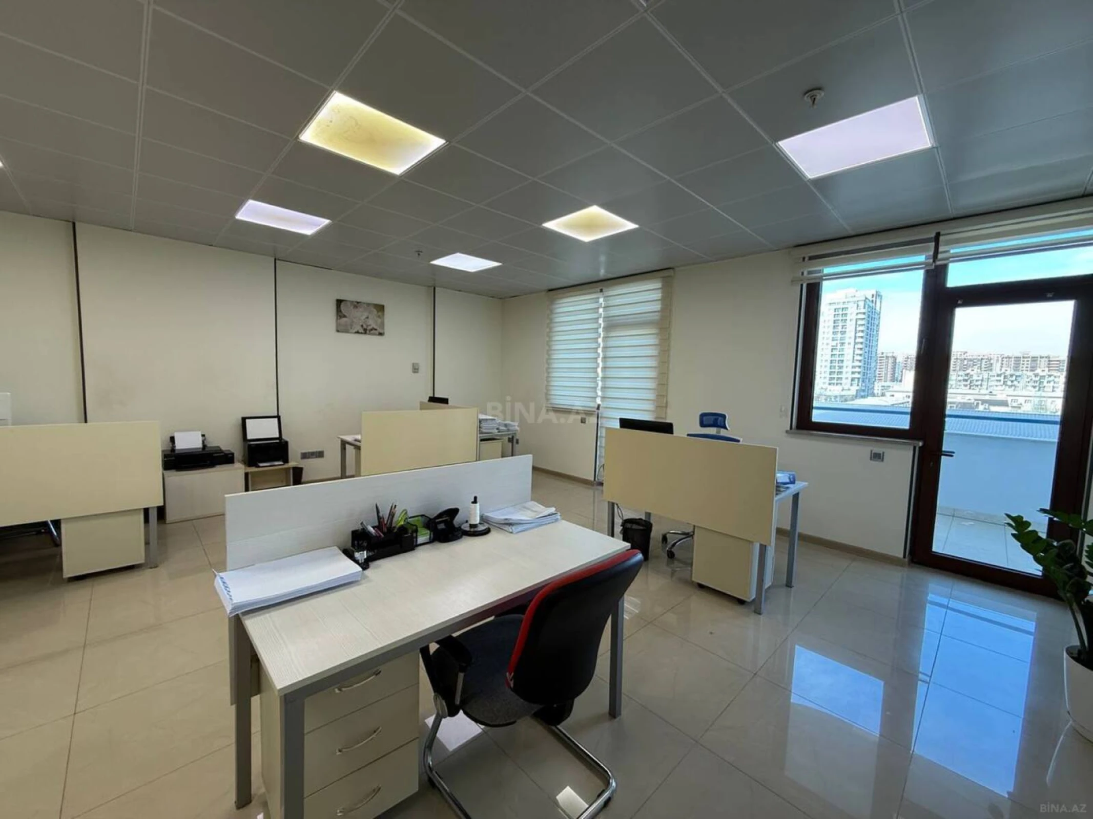 Kirayə verilir 5 otaqlı ofis 200 m²