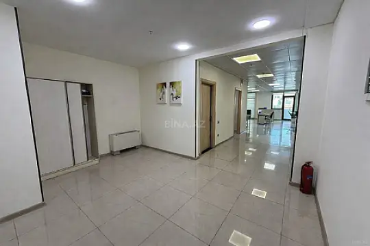 Kirayə verilir 5 otaqlı ofis 200 m²