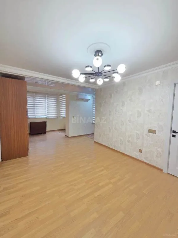 Satılır 3 otaqlı mənzil 65 m²