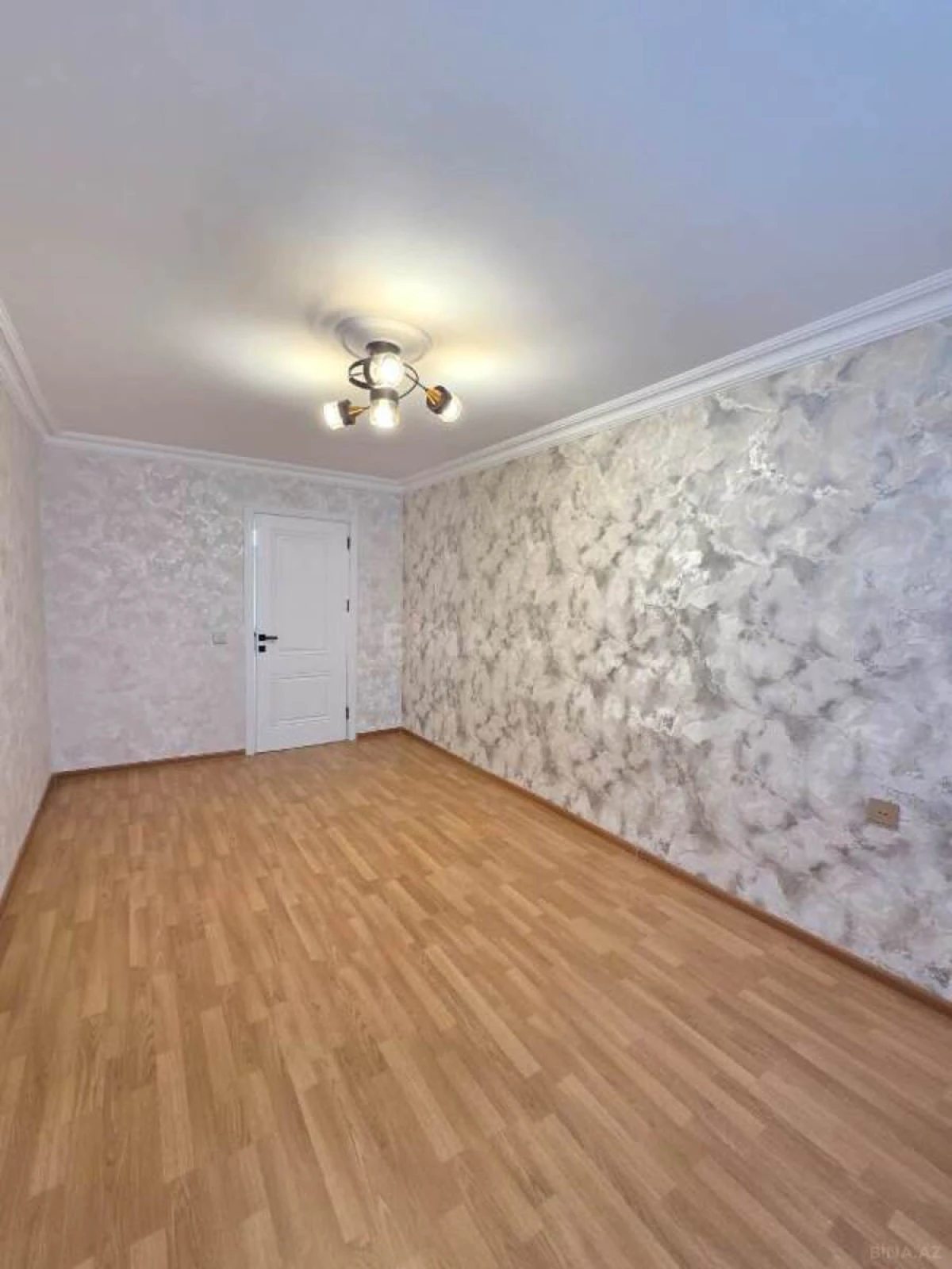 Satılır 3 otaqlı mənzil 65 m²