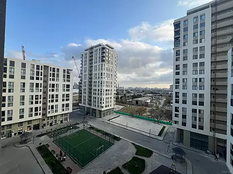 Satılır 2 otaqlı mənzil 82.1 m² — Bakı, 7-ci mikrorayon 2 otaq 82.10 m²