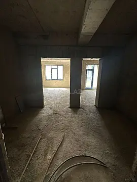 Satılır 2 otaqlı mənzil 76.5 m²