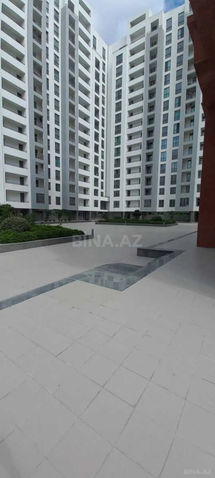 Satılır 3 otaqlı mənzil 127 m²