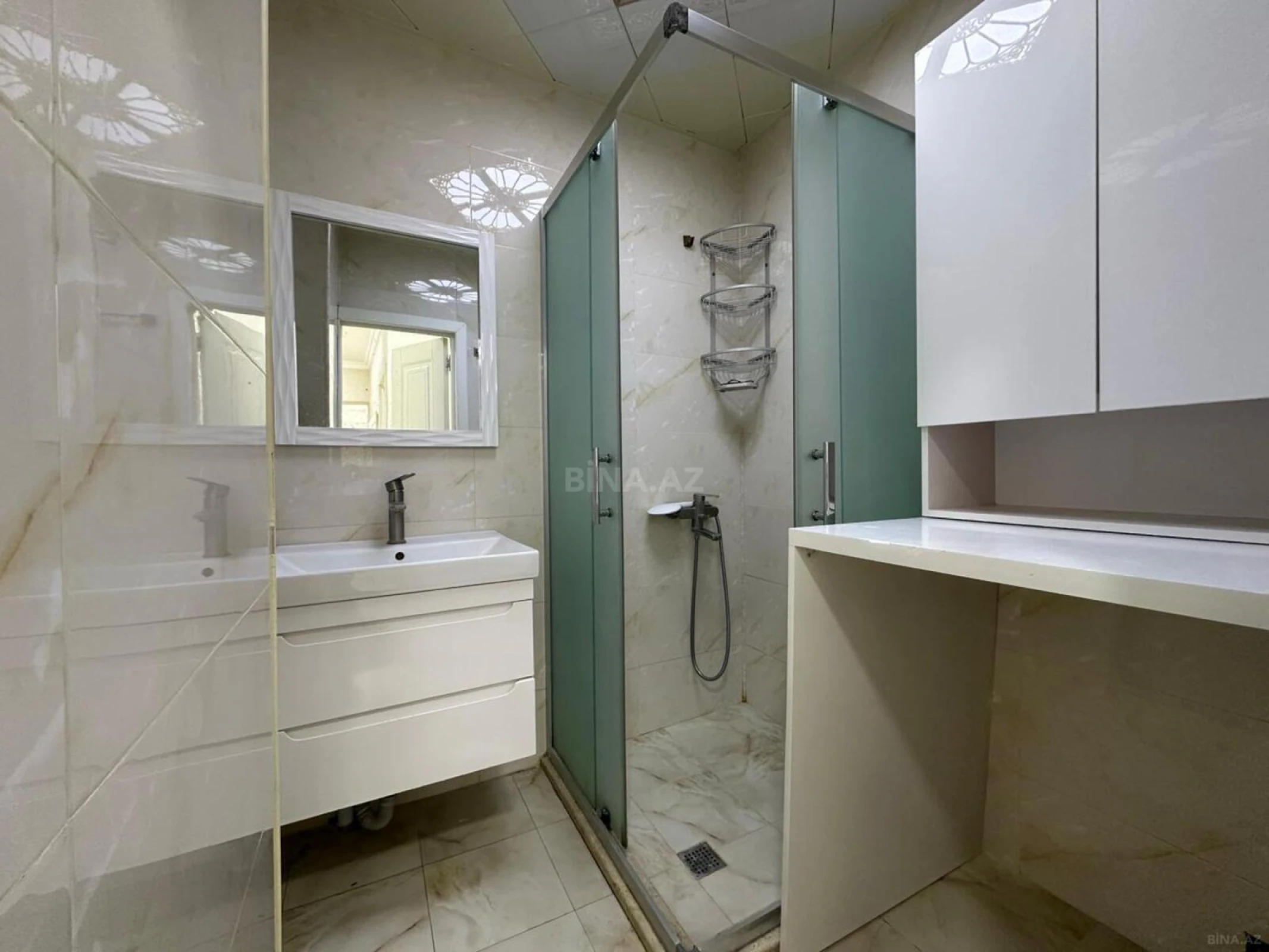 Satılır 3 otaqlı mənzil 65 m²