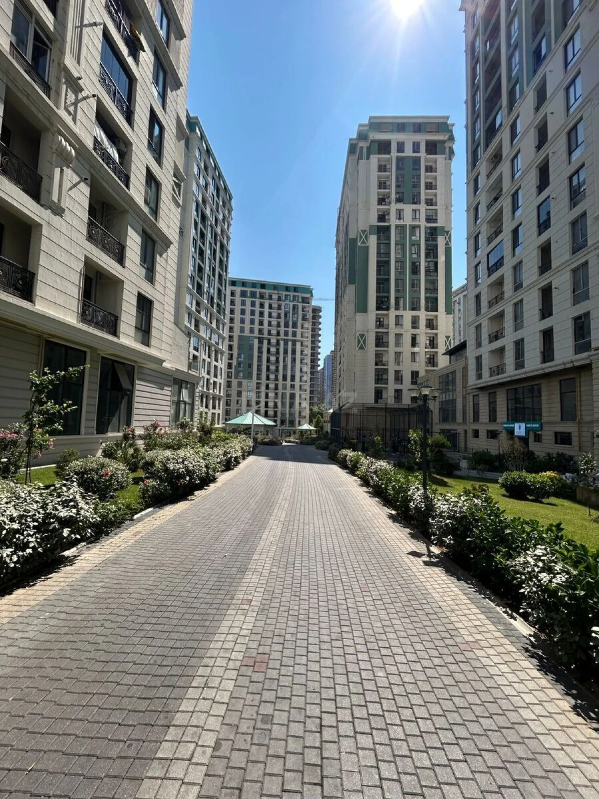 Satılır 2 otaqlı mənzil 60 m²