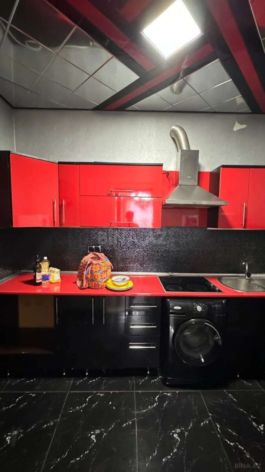 Kirayə verilir 2 otaqlı mənzil 70 m²