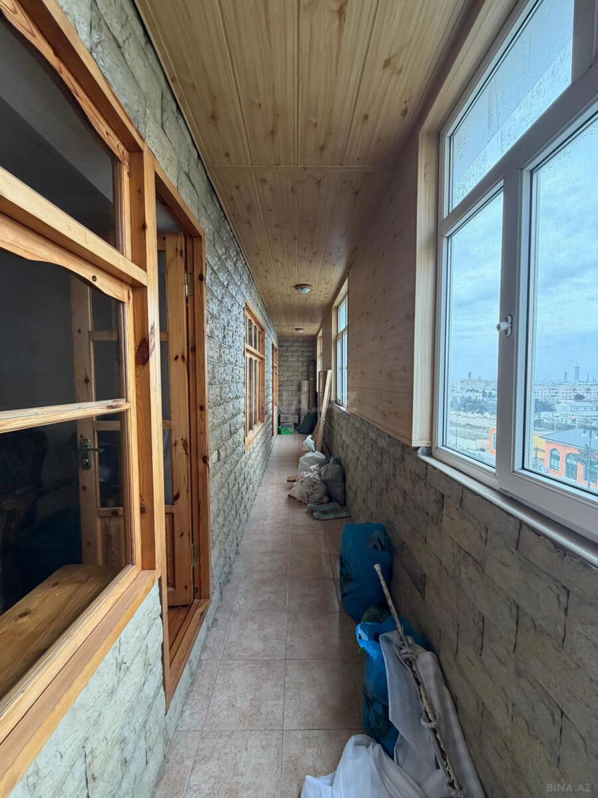 Satılır 5 otaqlı mənzil 120 m²