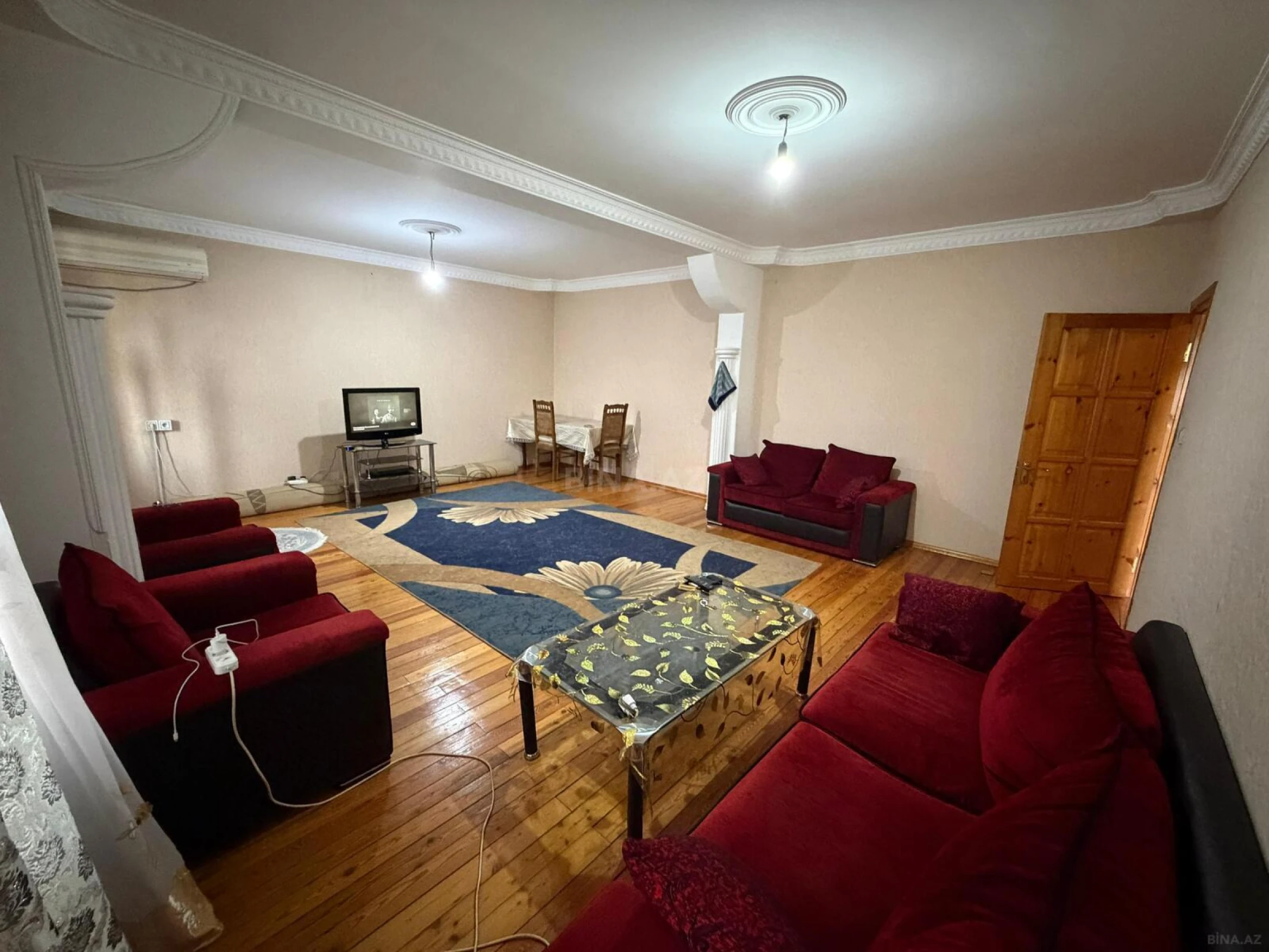 Satılır 5 otaqlı mənzil 120 m²