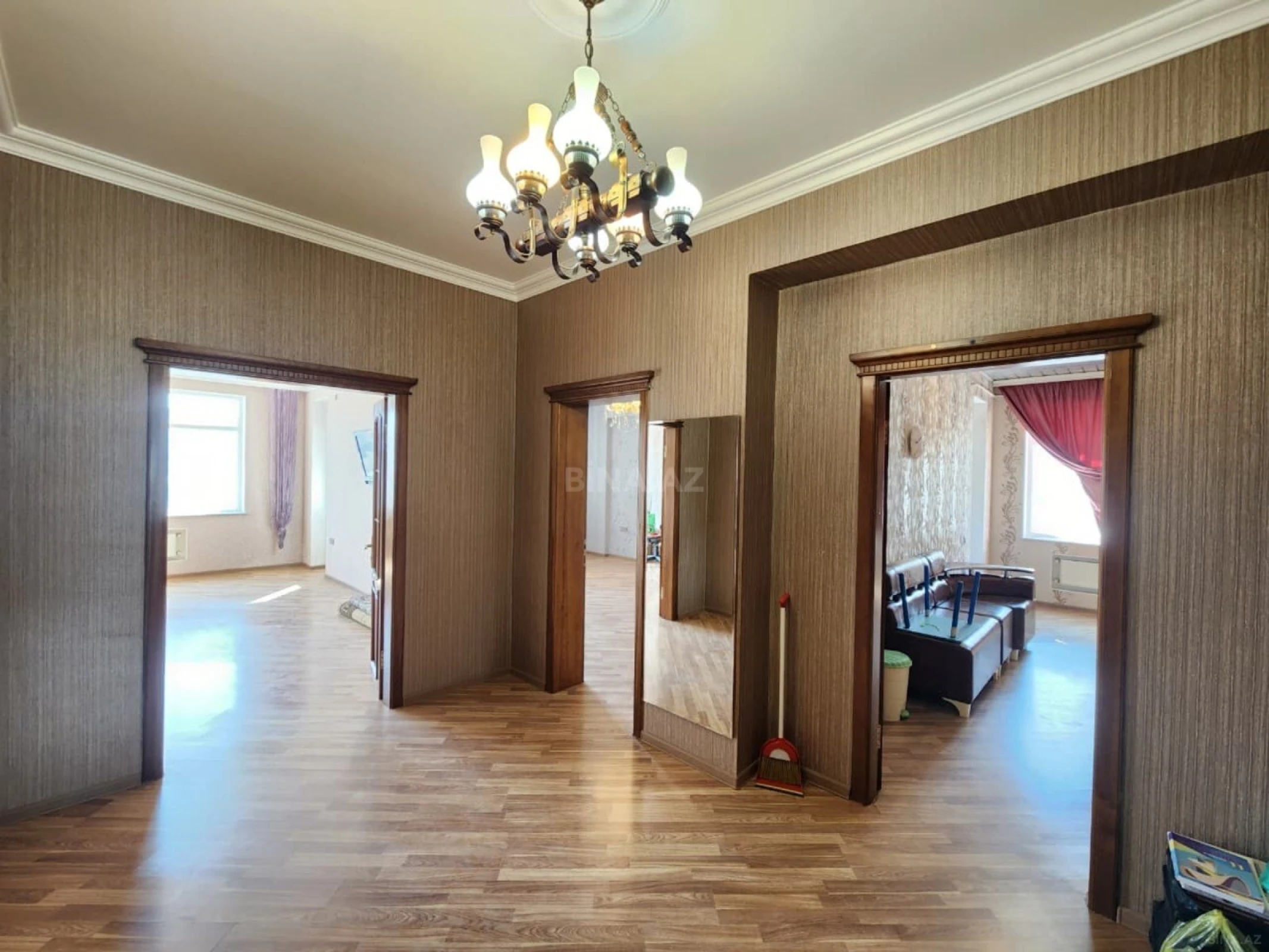 Kirayə verilir 2 otaqlı mənzil 100 m²