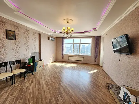 Kirayə verilir 2 otaqlı mənzil 100 m² — Bakı, Nizami 2 otaq 100.00 m²
