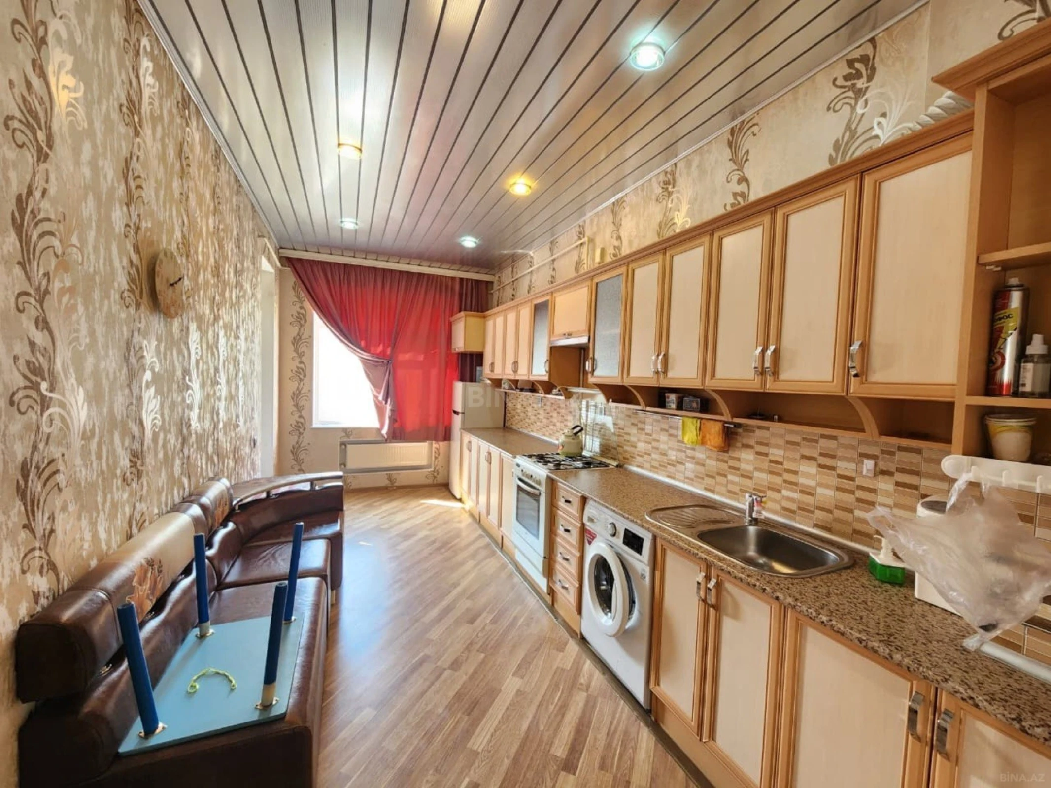Kirayə verilir 2 otaqlı mənzil 100 m²