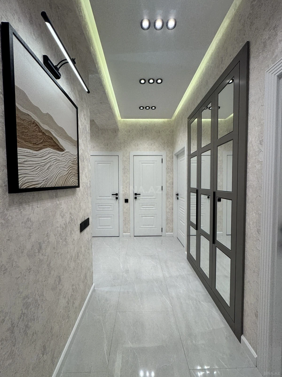 Satılır 3 otaqlı mənzil 91 m²