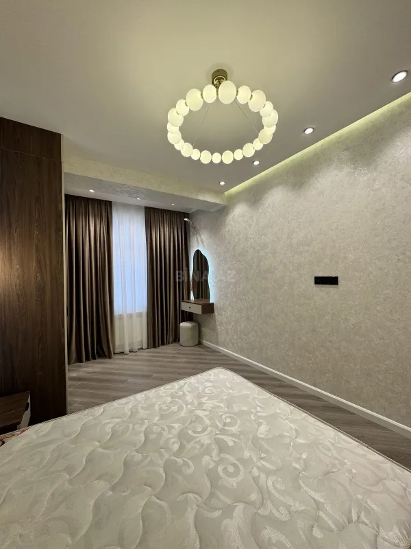 Satılır 3 otaqlı mənzil 91 m²
