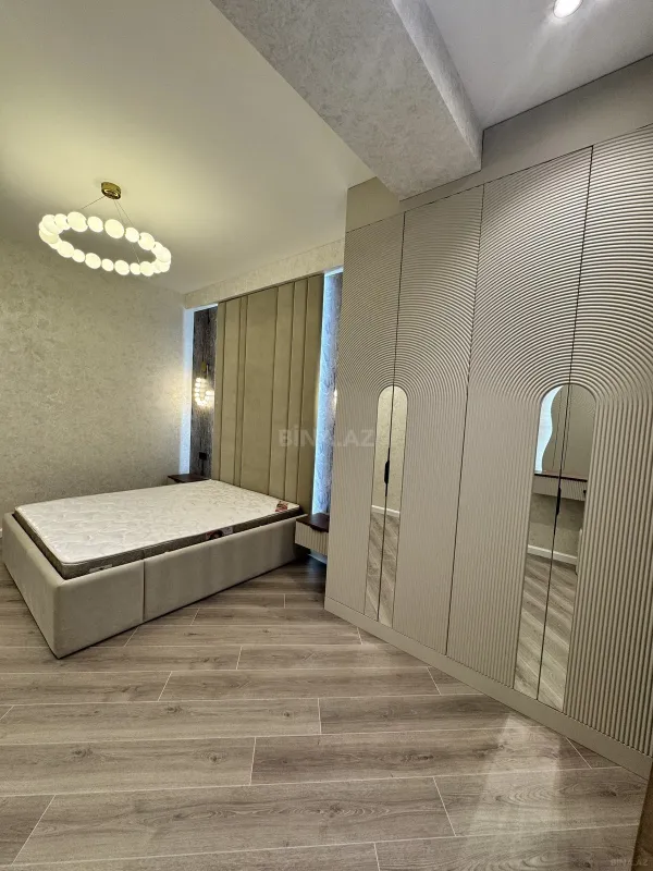 Satılır 3 otaqlı mənzil 91 m²