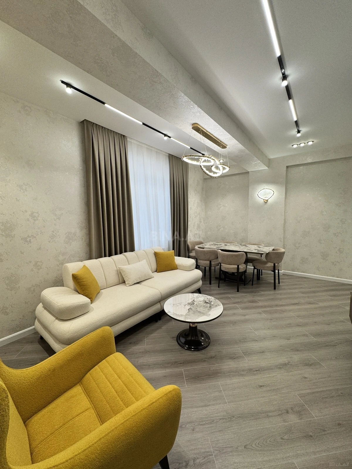 Satılır 3 otaqlı mənzil 91 m²