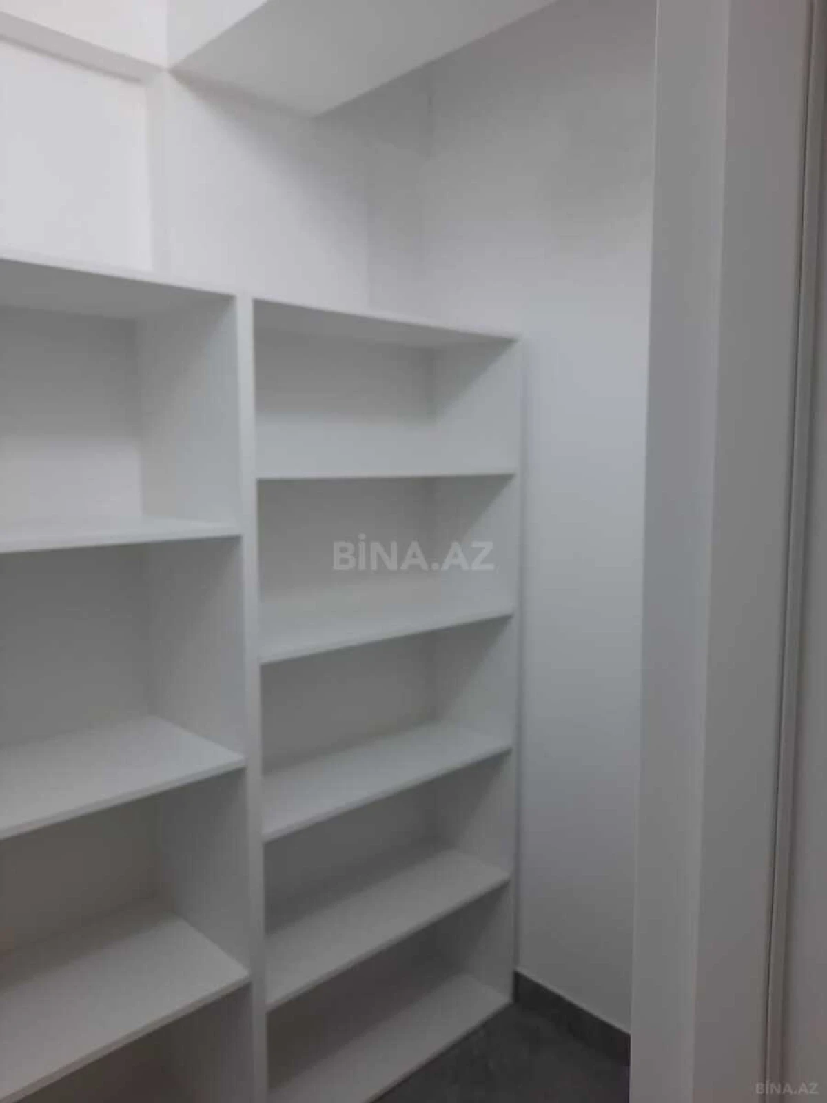 Satılır 2 otaqlı mənzil 85 m²