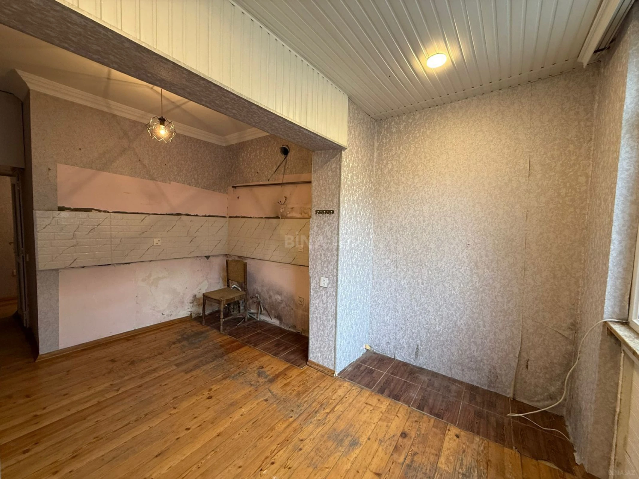 Satılır 2 otaqlı mənzil 45 m²