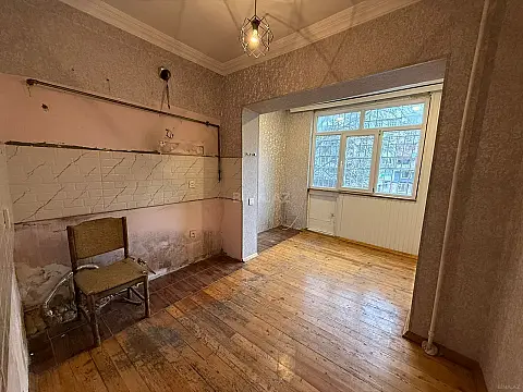 Satılır 2 otaqlı mənzil 45 m²