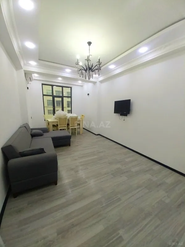 Kirayə verilir 2 otaqlı mənzil 75 m²