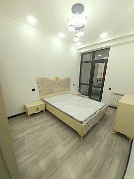 Kirayə verilir 2 otaqlı mənzil 75 m²