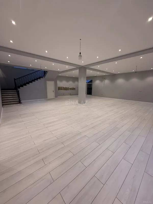 Satılır 5 otaqlı həyət evi 340 m²