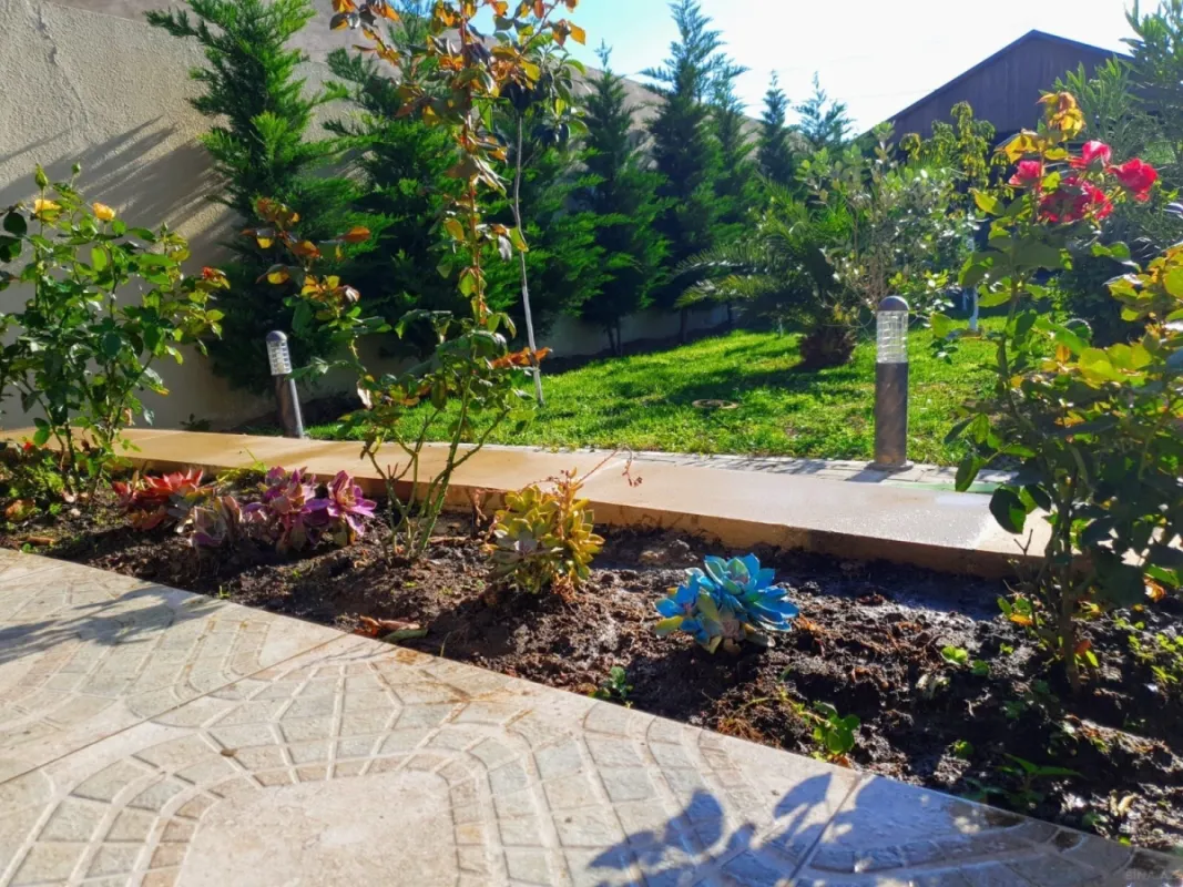 Satılır 4 otaqlı həyət evi 125 m²