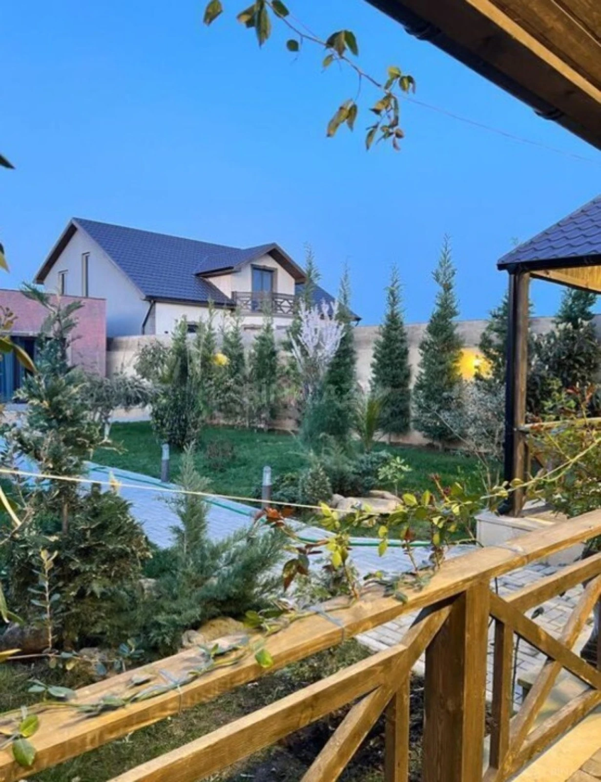 Satılır 4 otaqlı həyət evi 125 m²