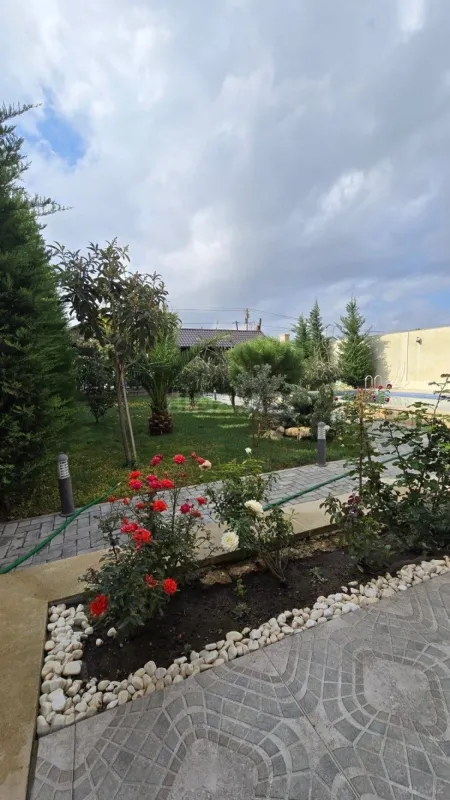 Satılır 4 otaqlı həyət evi 125 m²