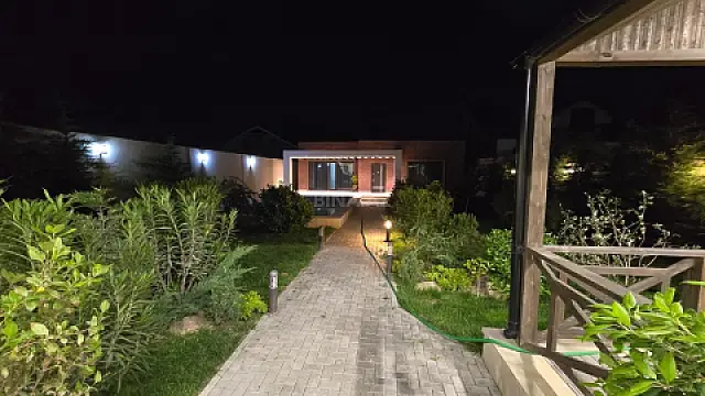 Satılır 4 otaqlı həyət evi 125 m²