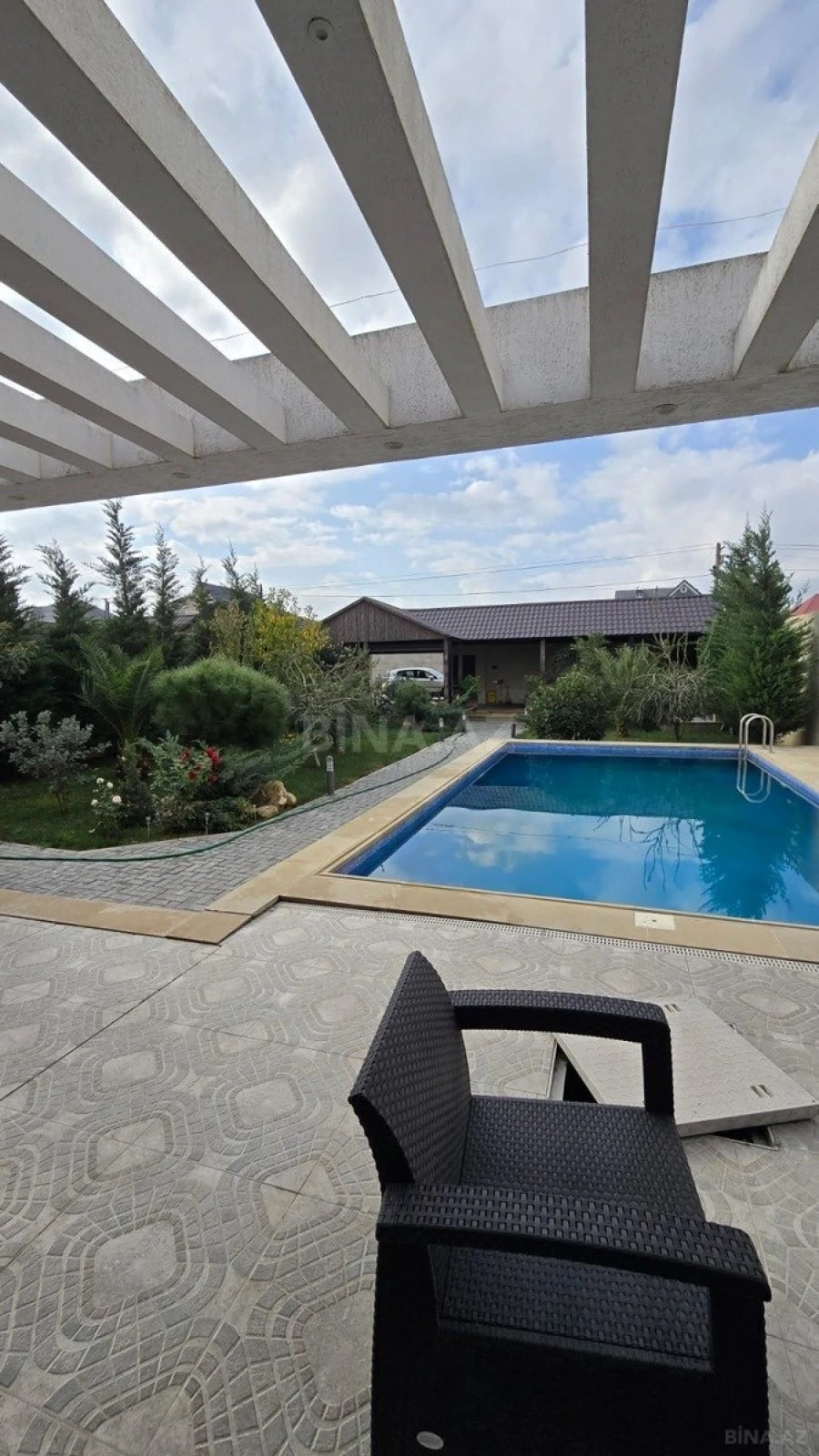 Satılır 4 otaqlı həyət evi 125 m²