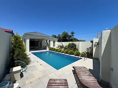 Satılır 3 otaqlı həyət evi 100 m²