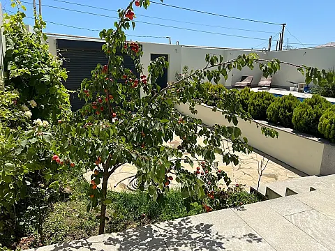 Satılır 3 otaqlı həyət evi 100 m²