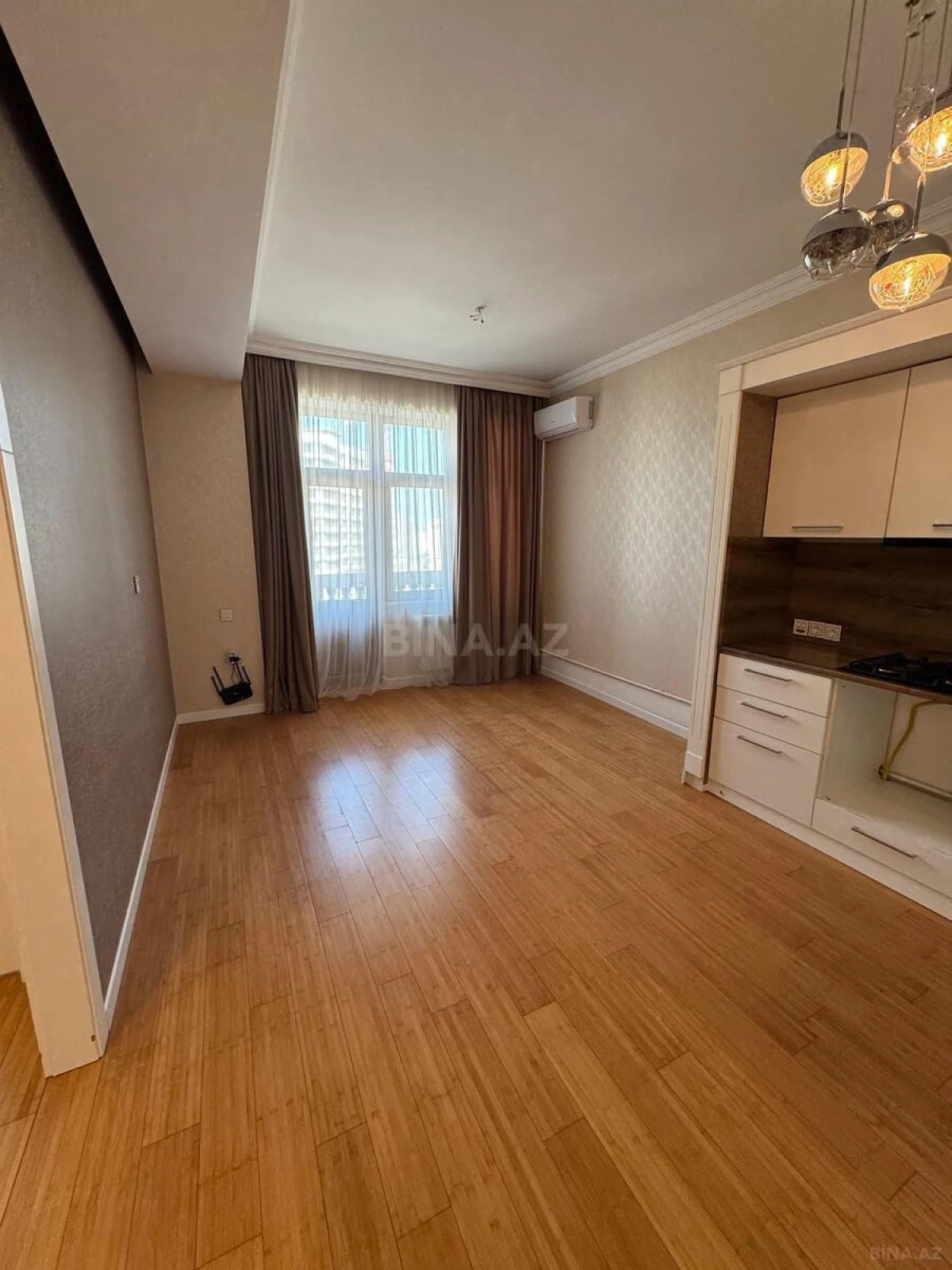 Kirayə verilir 2 otaqlı mənzil 70 m²