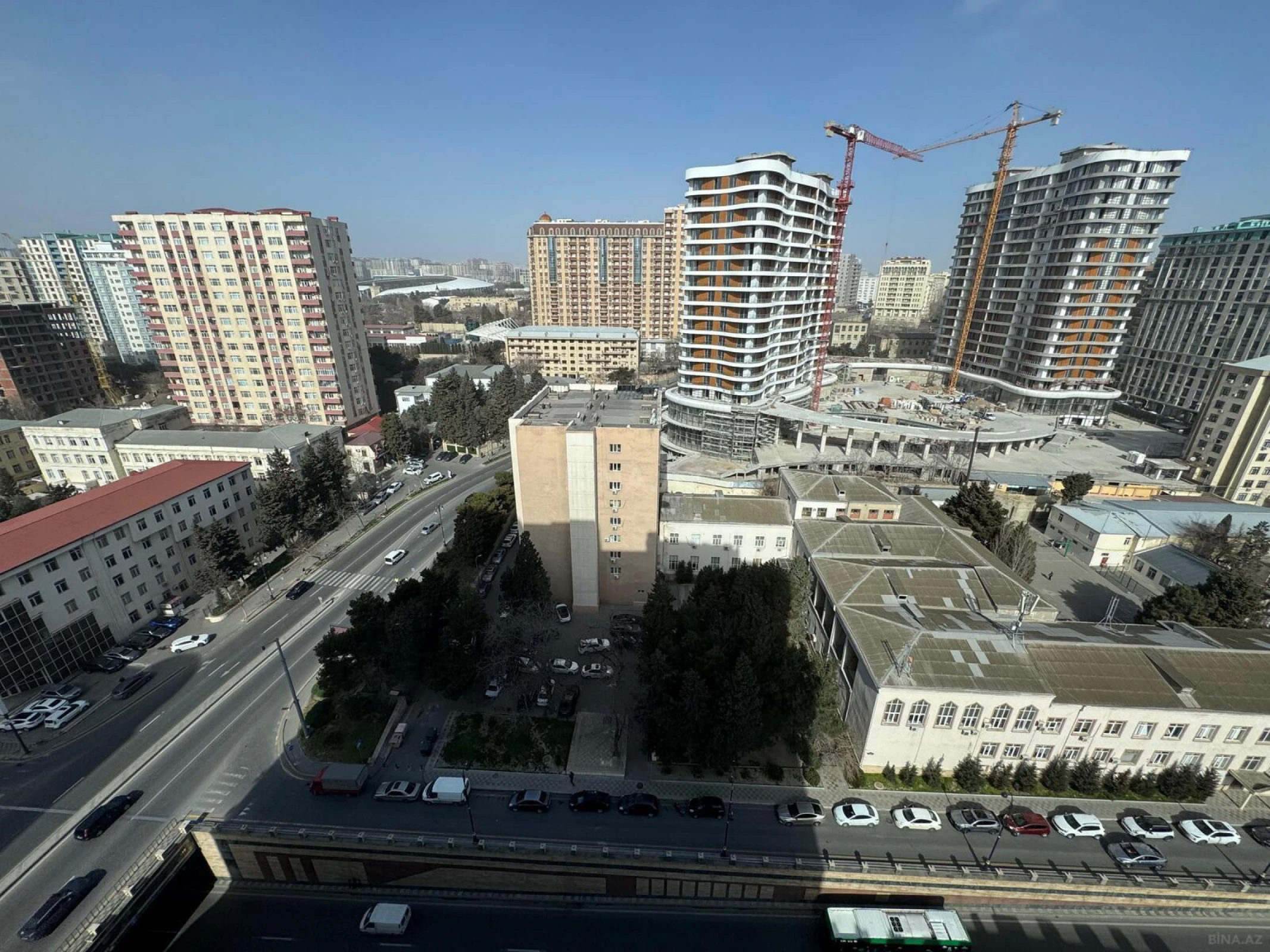 Kirayə verilir 2 otaqlı mənzil 70 m²