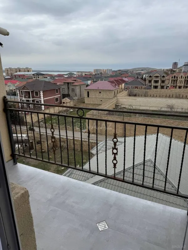 Satılır 2 otaqlı mənzil 63 m²