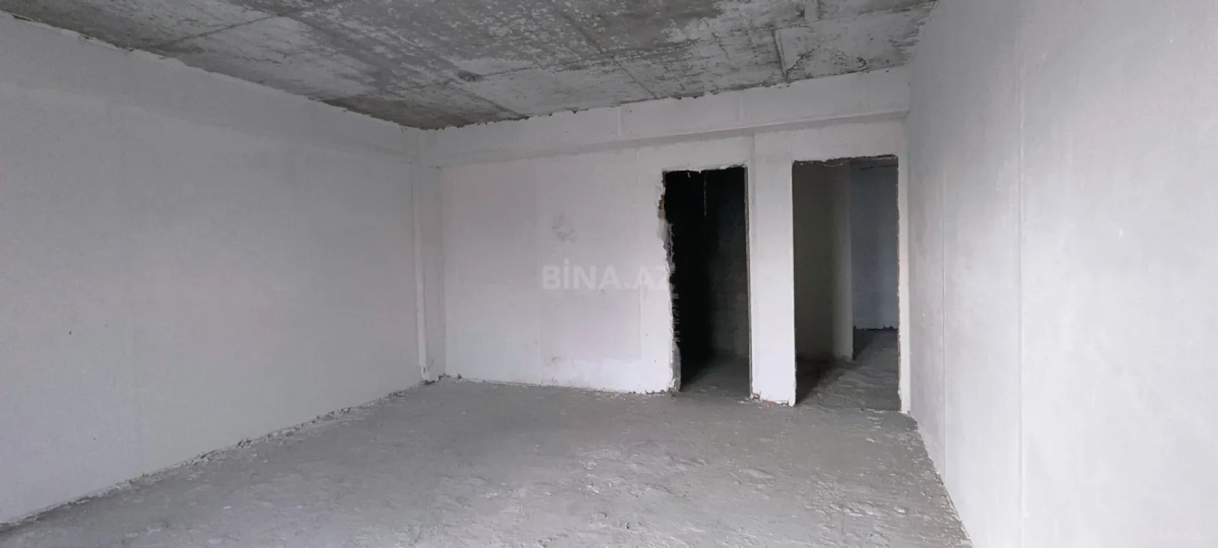 Satılır 8 otaqlı mənzil 600 m²