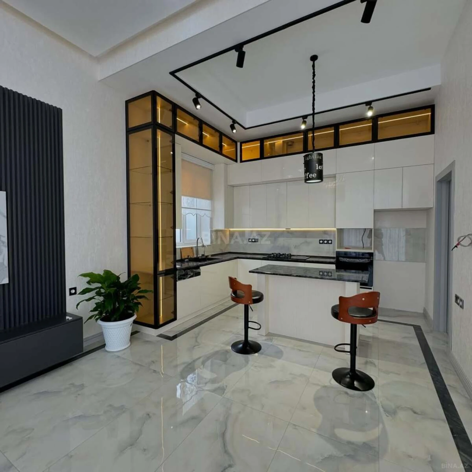 Satılır 4 otaqlı həyət evi 170 m²