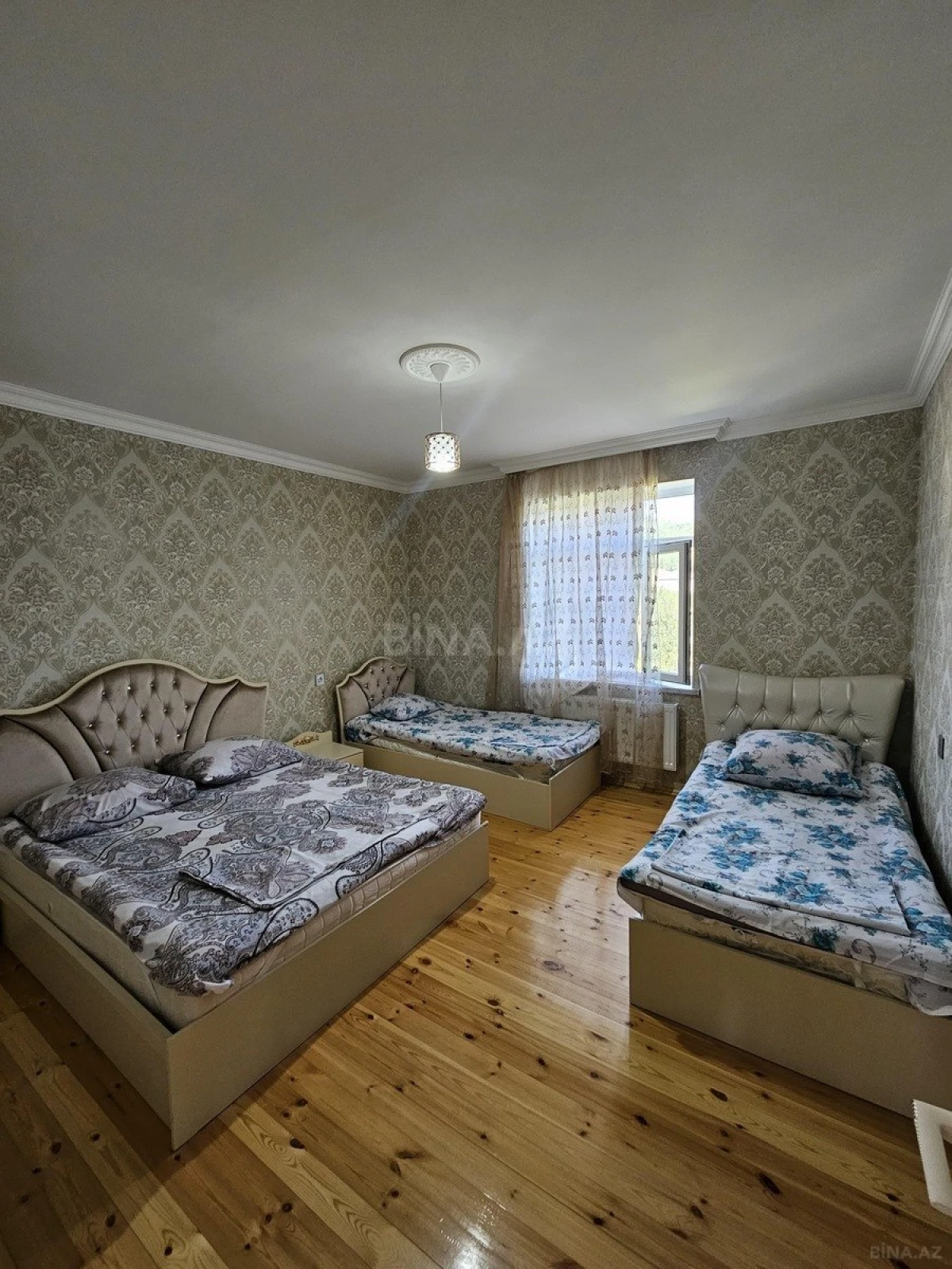 Kirayə verilir 5 otaqlı həyət evi 300 m²