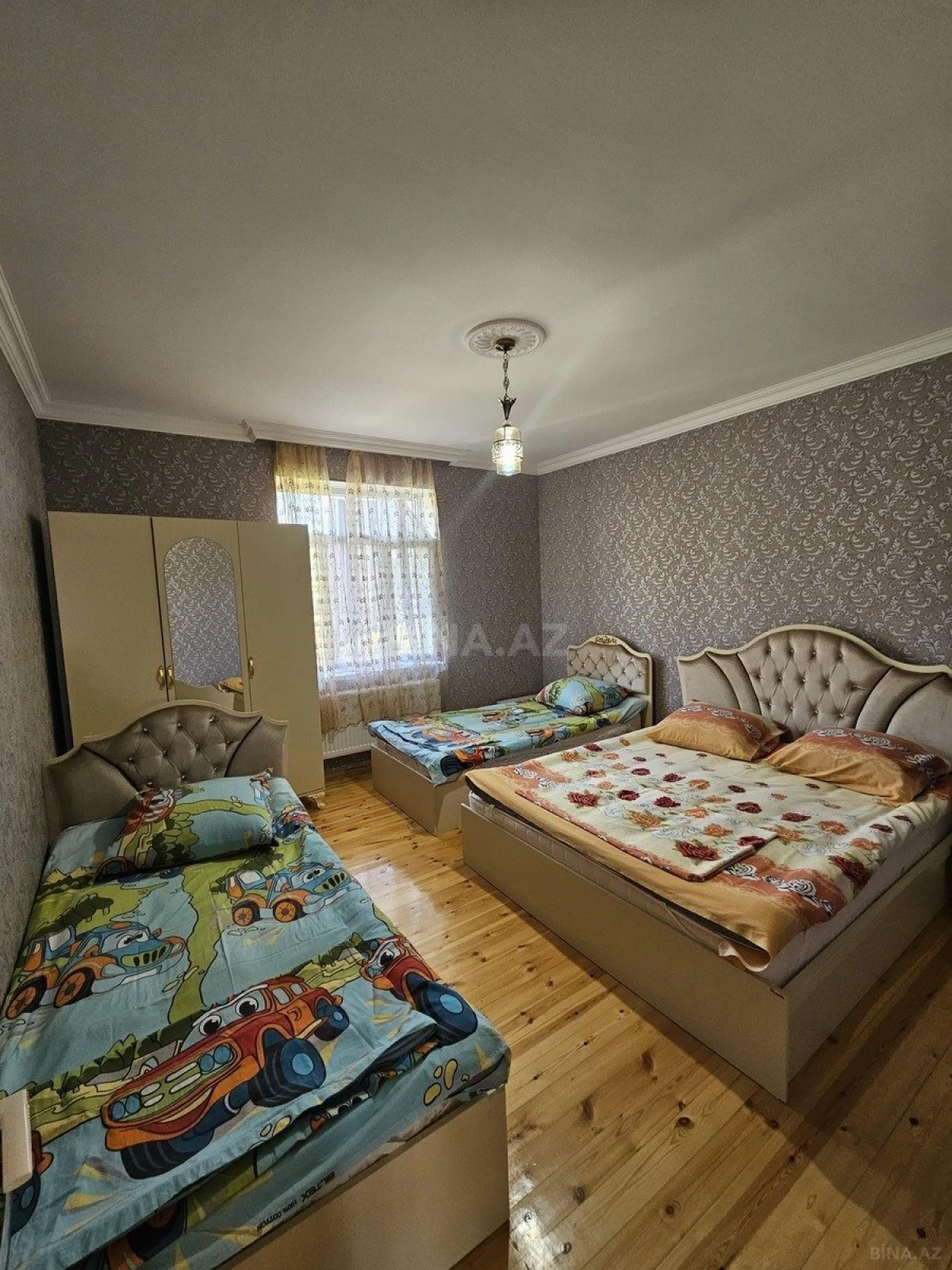 Kirayə verilir 5 otaqlı həyət evi 300 m²