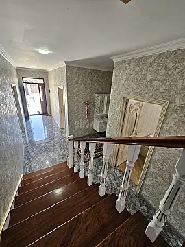 Kirayə verilir 5 otaqlı həyət evi 300 m²