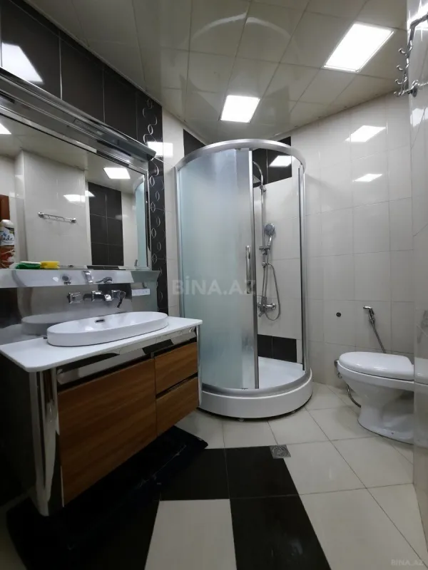 Kirayə verilir 2 otaqlı mənzil 90 m²