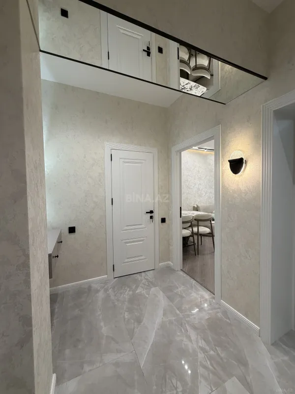 Satılır 2 otaqlı mənzil 67 m²