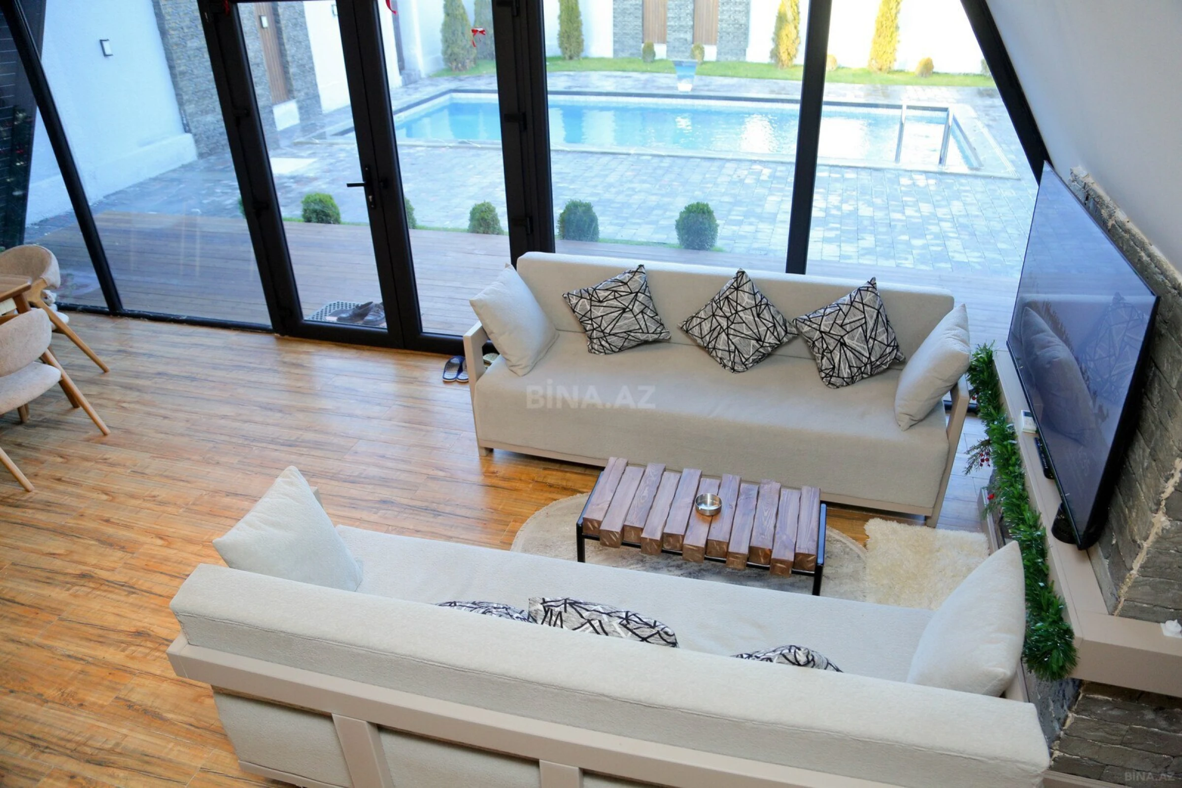 Kirayə verilir 3 otaqlı həyət evi 120 m²