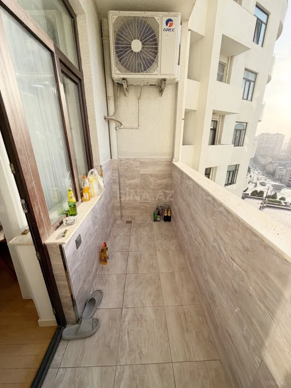 Satılır 2 otaqlı mənzil 100 m²