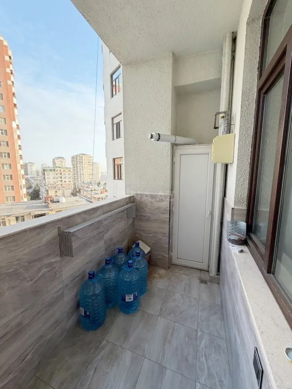 Satılır 2 otaqlı mənzil 100 m²
