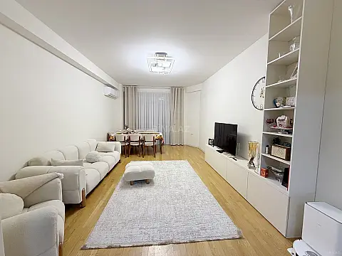 Satılır 2 otaqlı mənzil 100 m²