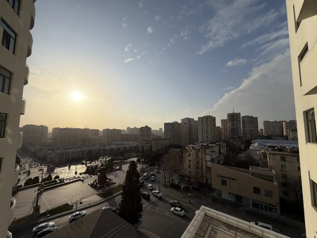 Satılır 2 otaqlı mənzil 100 m²