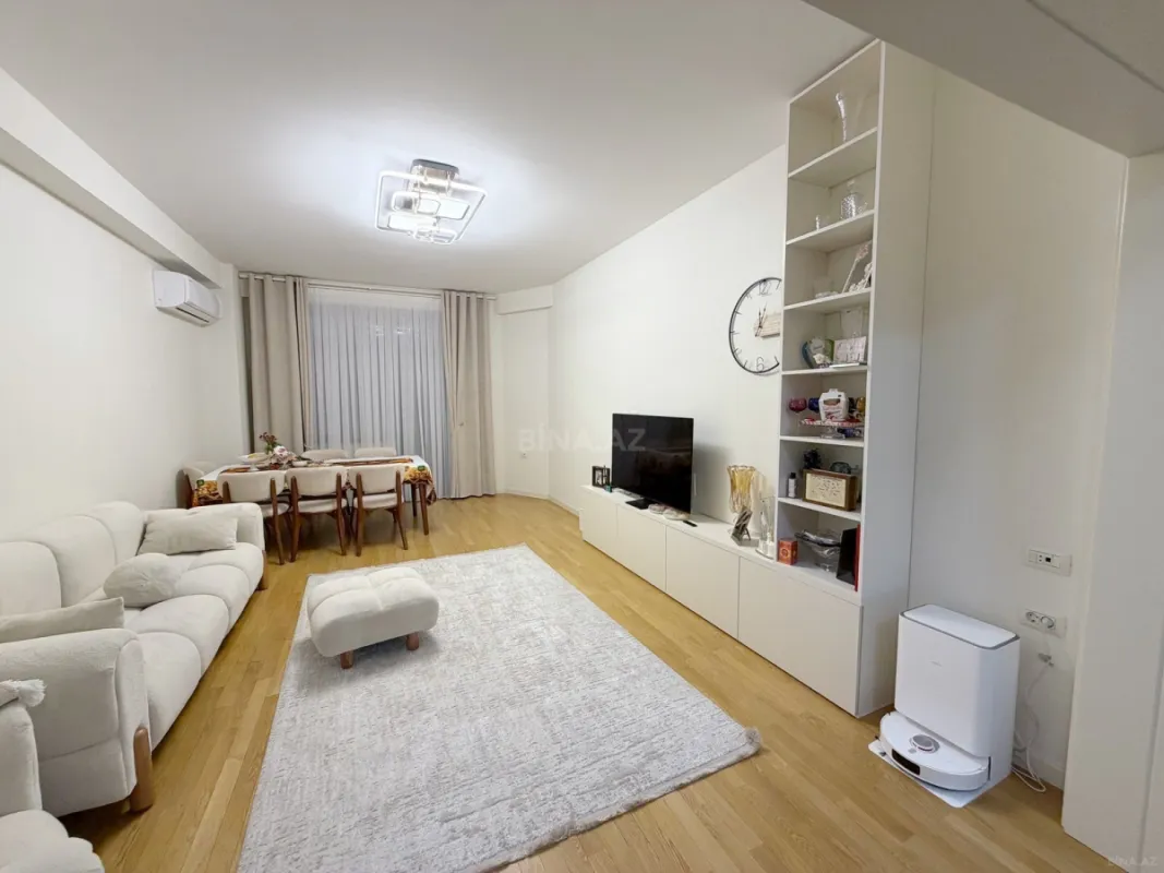 Satılır 2 otaqlı mənzil 100 m²